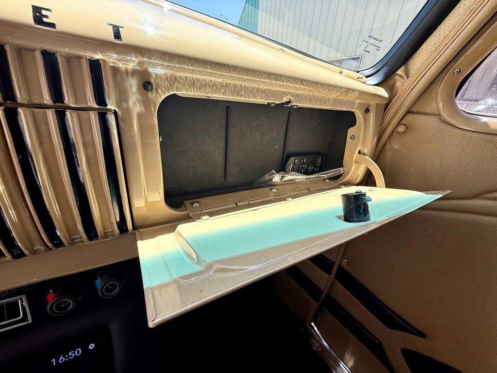 1954 Chevrolet 3100 7-Window Extended Cab Pickup (Restomod) - Image 21