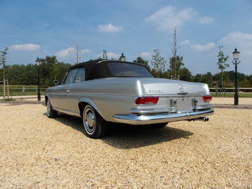 1965 Mercedes-Benz 300 SE - Image 46