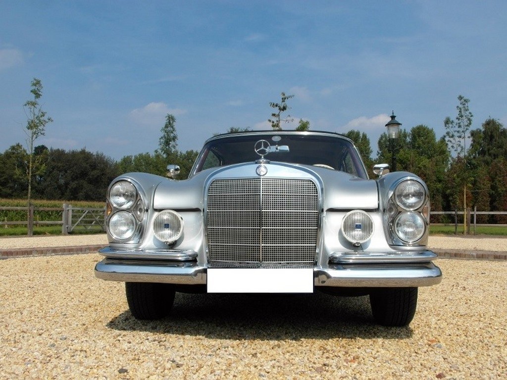 1965 Mercedes-Benz 300 SE - Image 2