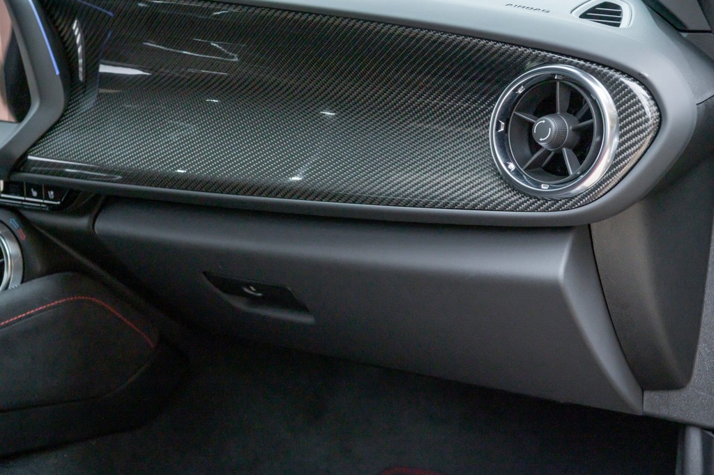 2024 Chevrolet Camaro ZL1 Collector Edition - Image 19