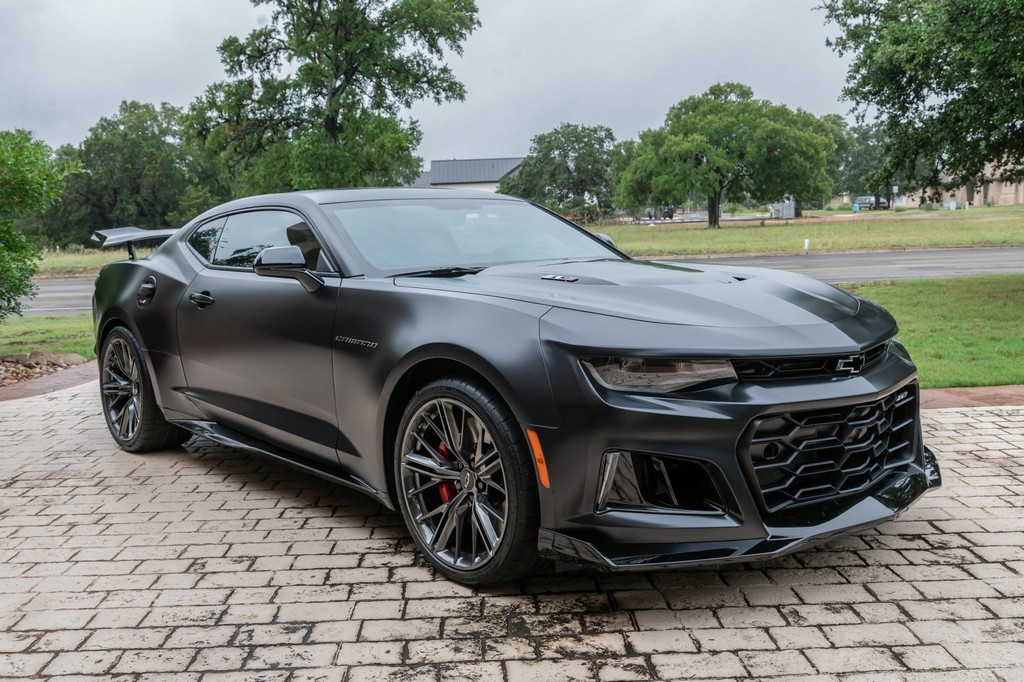 2024 Chevrolet Camaro ZL1 Collector Edition - Image 27