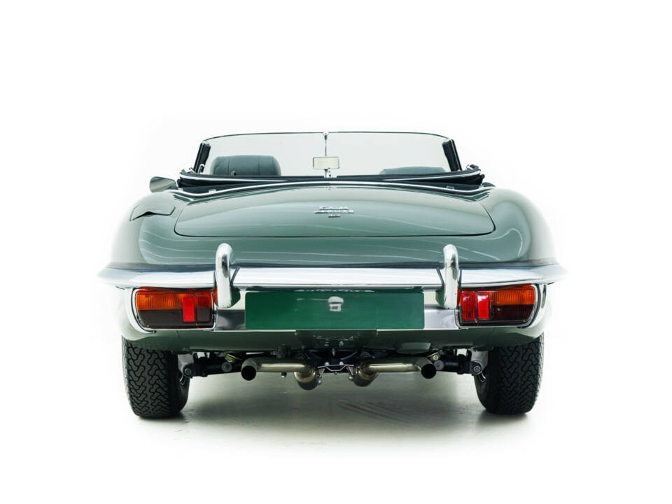 1970 Jaguar E-Type 4.2 Series 2 Roadster - Image 11