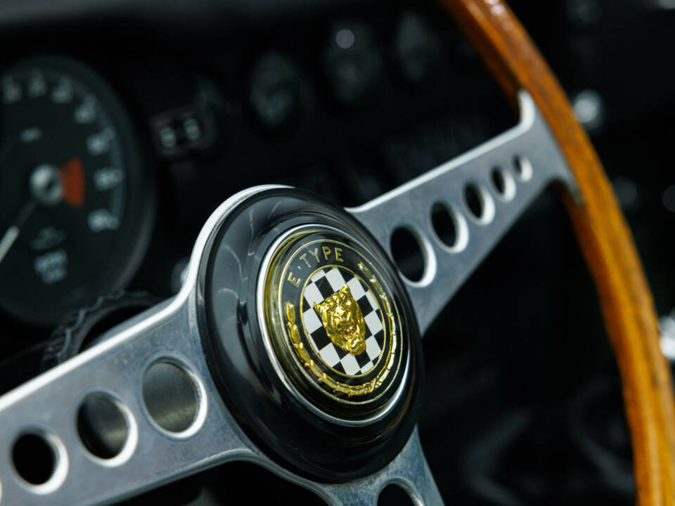 1970 Jaguar E-Type 4.2 Series 2 Roadster - Image 31