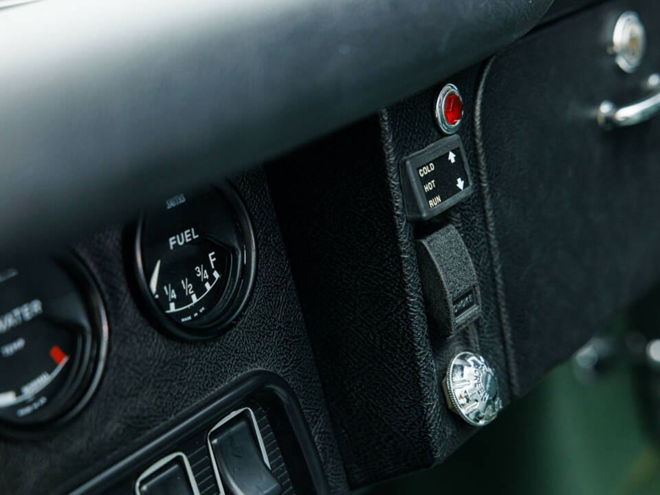 1970 Jaguar E-Type 4.2 Series 2 Roadster - Image 36