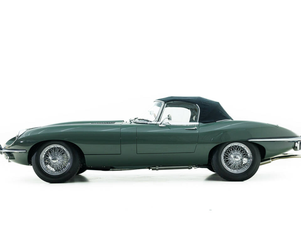 1970 Jaguar E-Type 4.2 Series 2 Roadster - Image 9