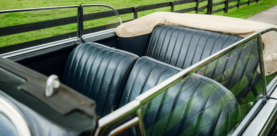 1948 Buick Roadmaster 76C Fisher Body Convertible – Post‑War American Luxury - Image 13