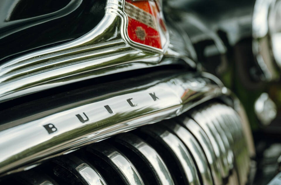 1948 Buick Roadmaster 76C Fisher Body Convertible – Post‑War American Luxury - Image 19