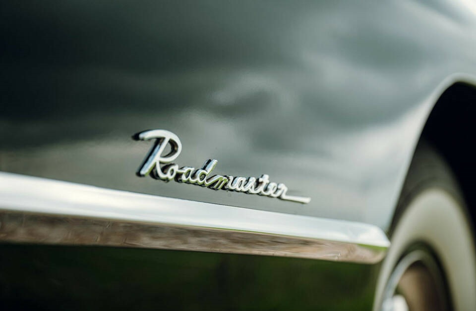 1948 Buick Roadmaster 76C Fisher Body Convertible – Post‑War American Luxury - Image 20