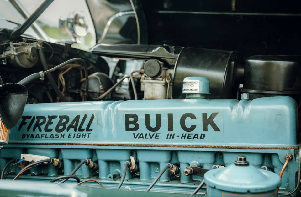 1948 Buick Roadmaster 76C Fisher Body Convertible – Post‑War American Luxury - Image 25