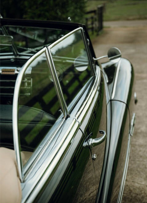1948 Buick Roadmaster 76C Fisher Body Convertible – Post‑War American Luxury - Image 33