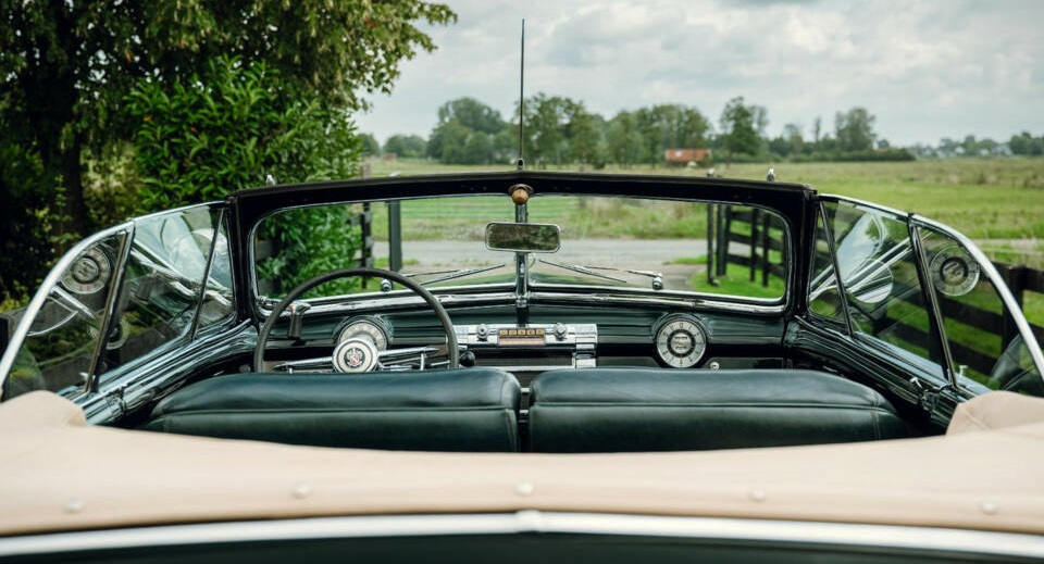 1948 Buick Roadmaster 76C Fisher Body Convertible – Post‑War American Luxury - Image 35