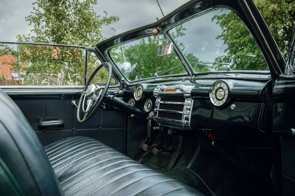 1948 Buick Roadmaster 76C Fisher Body Convertible – Post‑War American Luxury - Image 36
