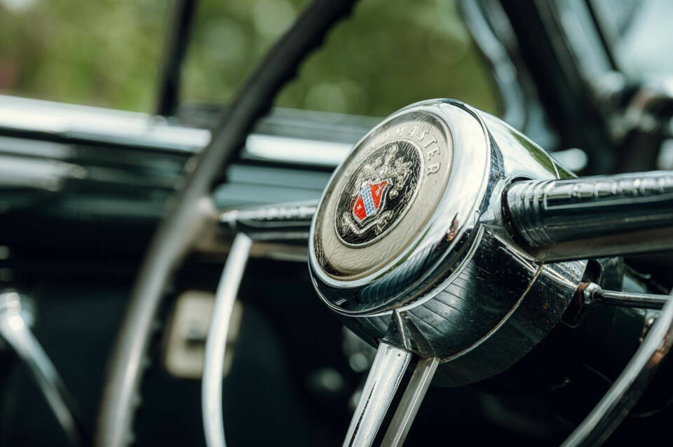1948 Buick Roadmaster 76C Fisher Body Convertible – Post‑War American Luxury - Image 40