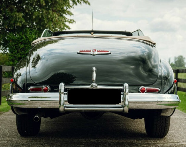 1948 Buick Roadmaster 76C Fisher Body Convertible – Post‑War American Luxury - Image 9