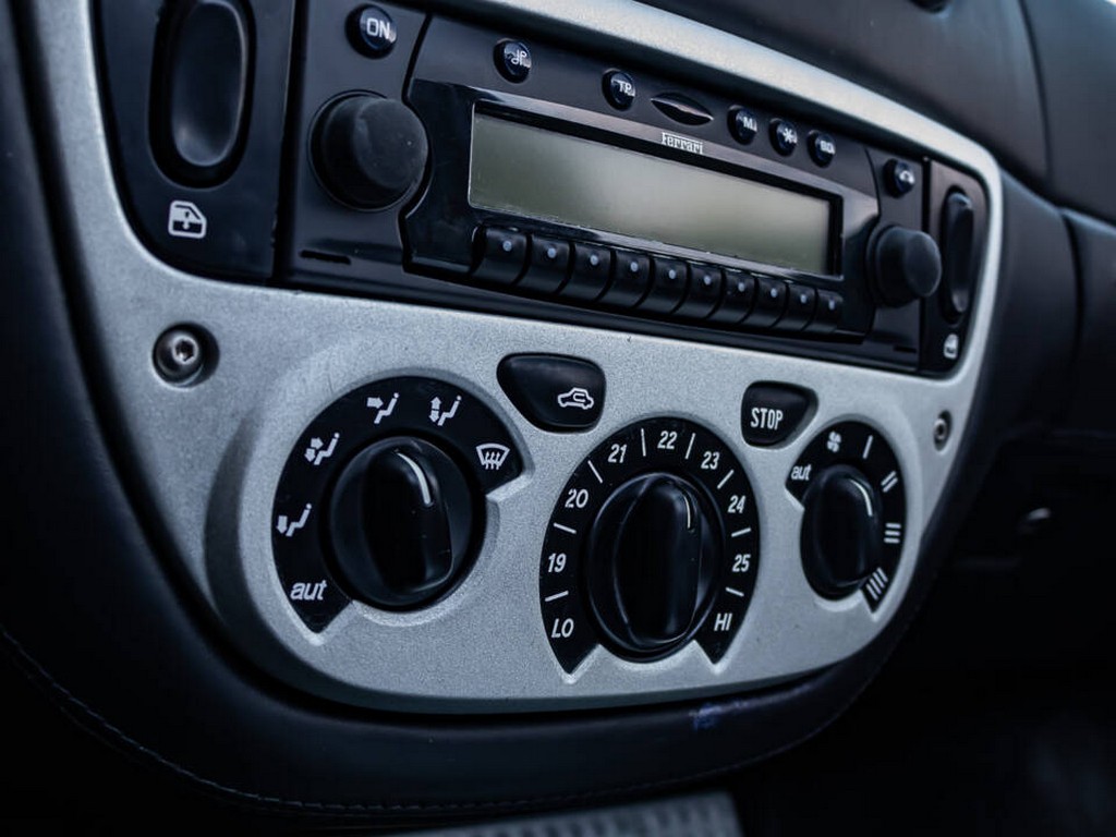 2001 Ferrari 360 Spider - Image 28