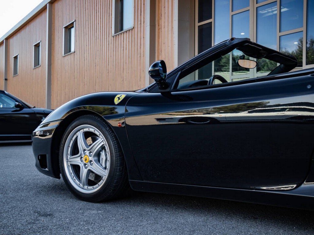2001 Ferrari 360 Spider - Image 14