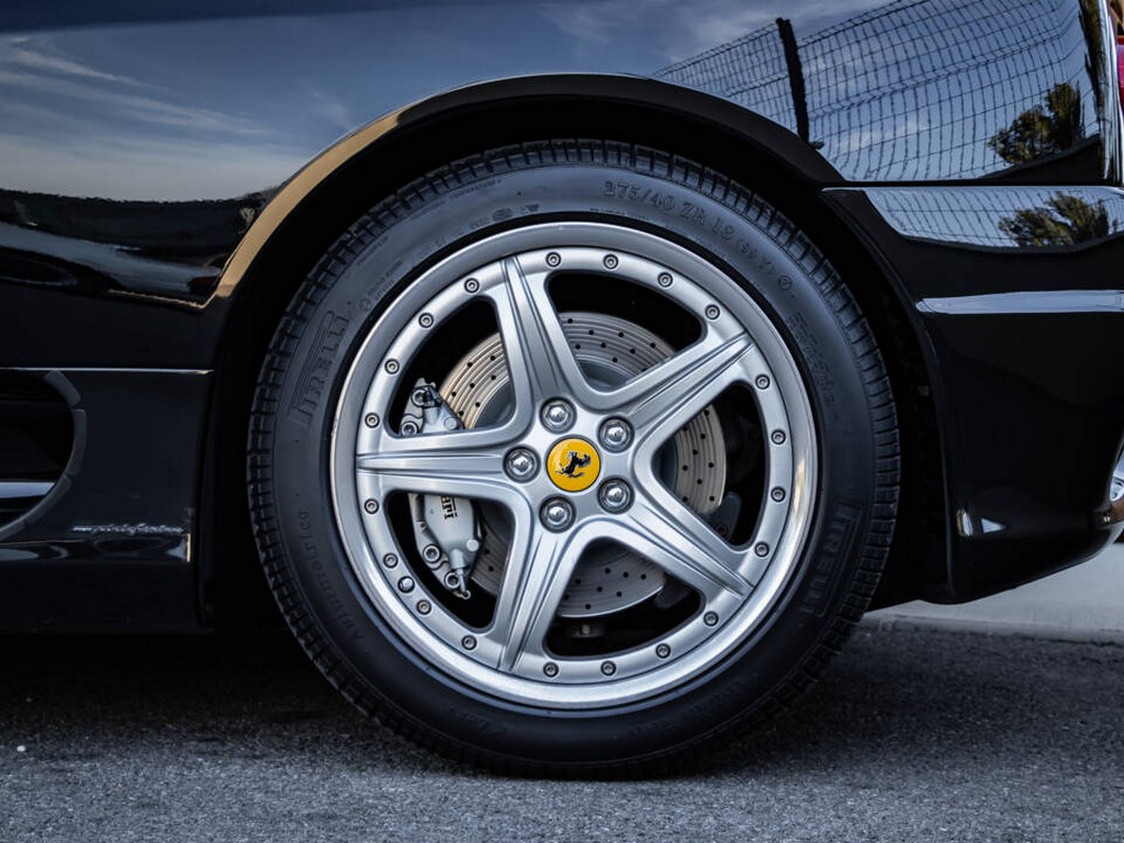 2001 Ferrari 360 Spider - Image 17