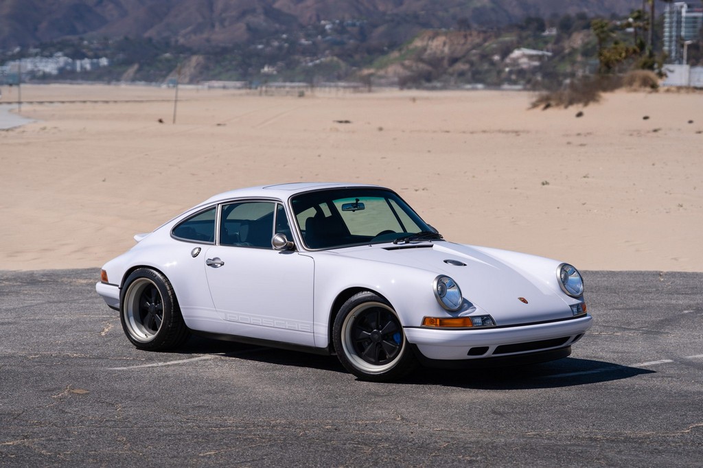 1991 Porsche 911 Carrera 2 Coupe by Singer - Image 21
