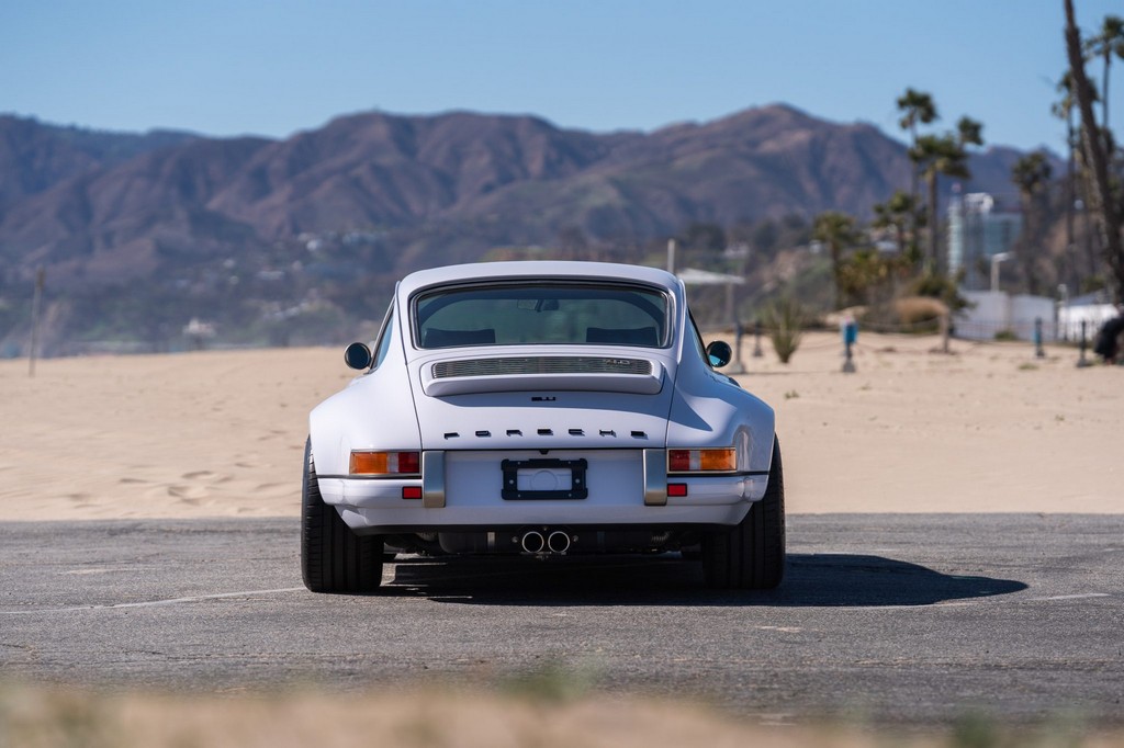 1991 Porsche 911 Carrera 2 Coupe by Singer - Image 29