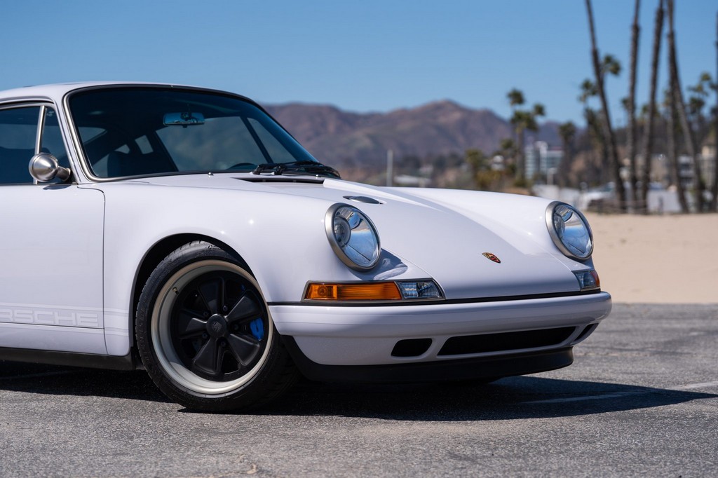 1991 Porsche 911 Carrera 2 Coupe by Singer - Image 31