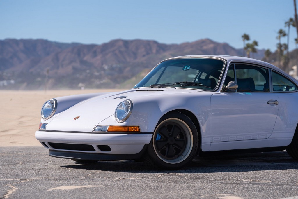 1991 Porsche 911 Carrera 2 Coupe by Singer - Image 44