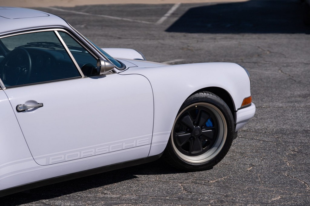 1991 Porsche 911 Carrera 2 Coupe by Singer - Image 45