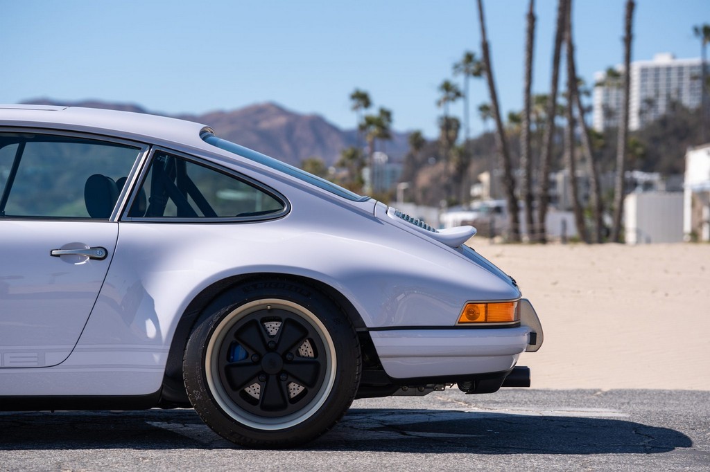 1991 Porsche 911 Carrera 2 Coupe by Singer - Image 48