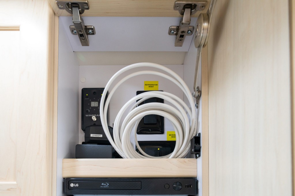 2021 Pleasure-Way Ontour 2.0 – Class B Motorhome on Ford Transit 250, EcoBoost V6 - Image 109