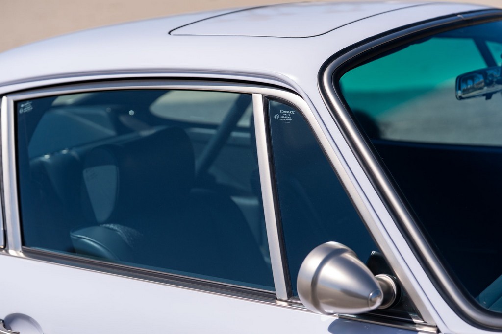 1991 Porsche 911 Carrera 2 Coupe by Singer - Image 92