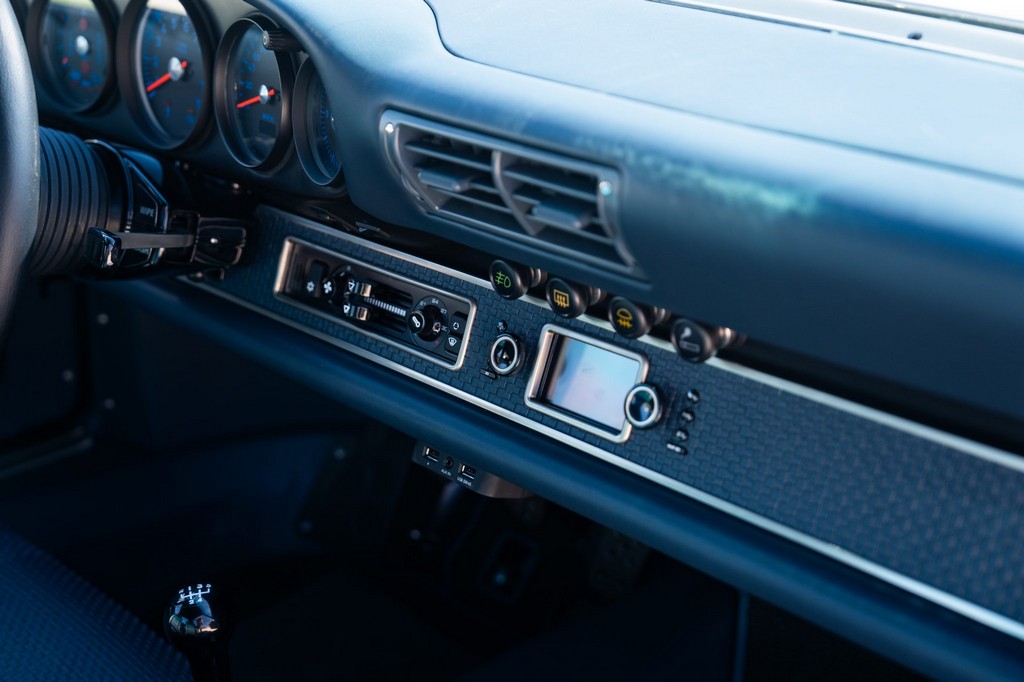 1991 Porsche 911 Carrera 2 Coupe by Singer - Image 160