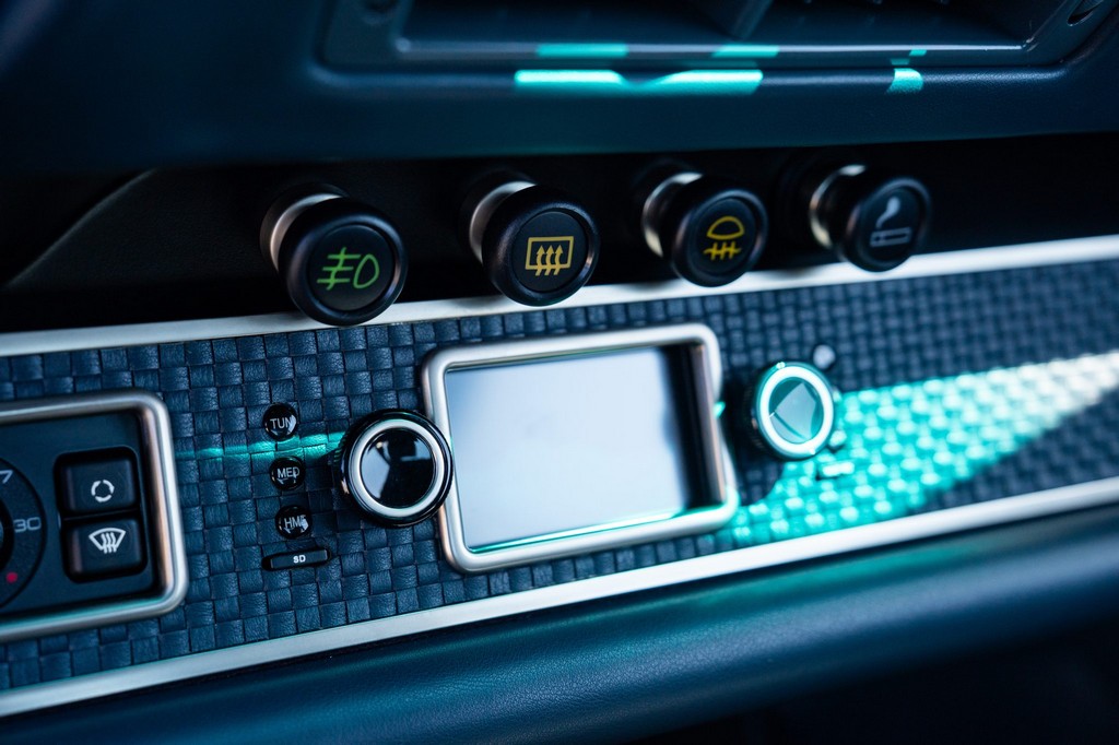 1991 Porsche 911 Carrera 2 Coupe by Singer - Image 167