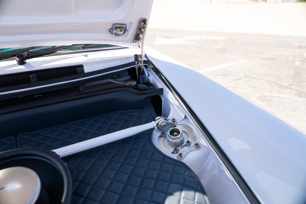 1991 Porsche 911 Carrera 2 Coupe by Singer - Image 202