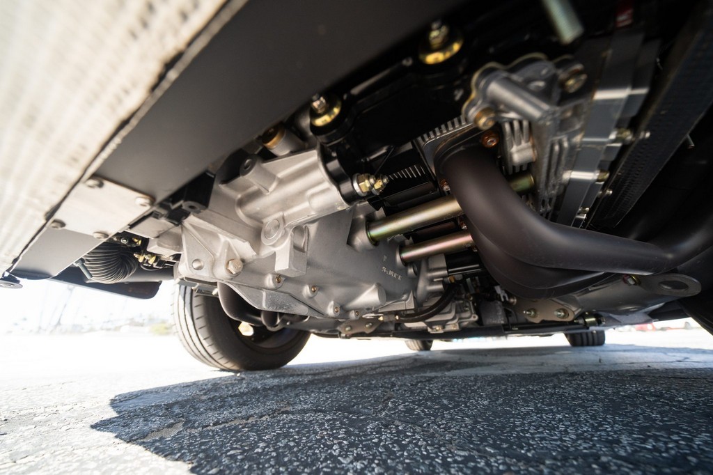 1991 Porsche 911 Carrera 2 Coupe by Singer - Image 11