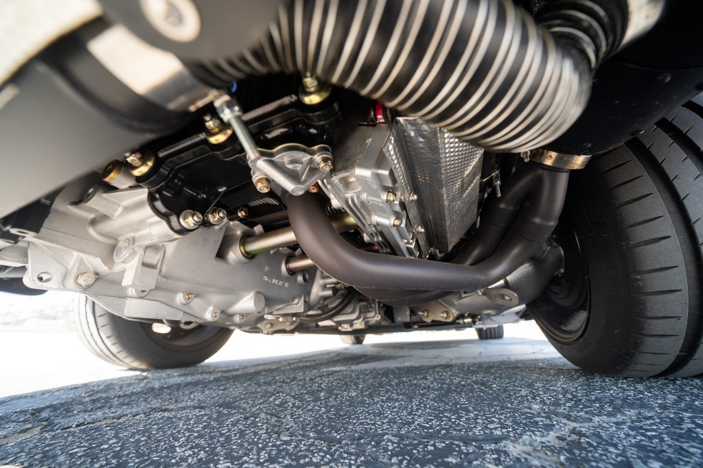 1991 Porsche 911 Carrera 2 Coupe by Singer - Image 12