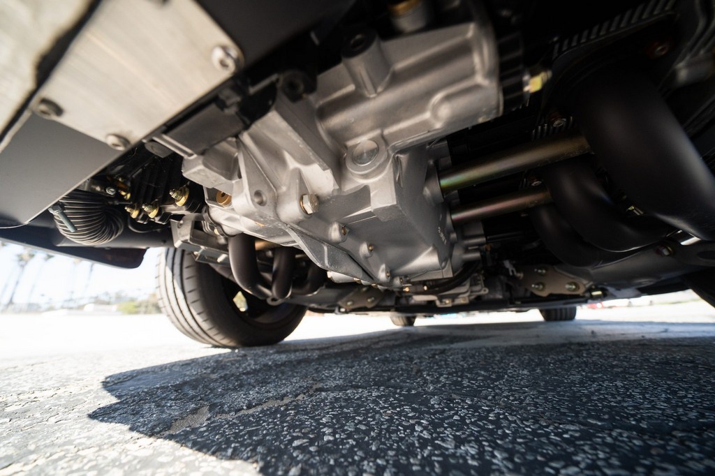 1991 Porsche 911 Carrera 2 Coupe by Singer - Image 13