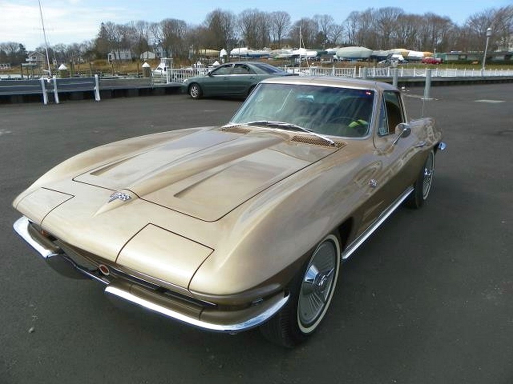 1964 Chevrolet Corvette Coupe – Numbers-Matching 327/365 HP, 4-Speed - Image 11