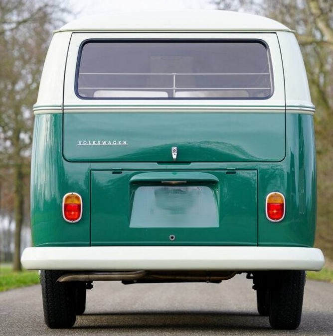 1964 Volkswagen Type 2 T1 Camper – Manual, Restored - Image 12