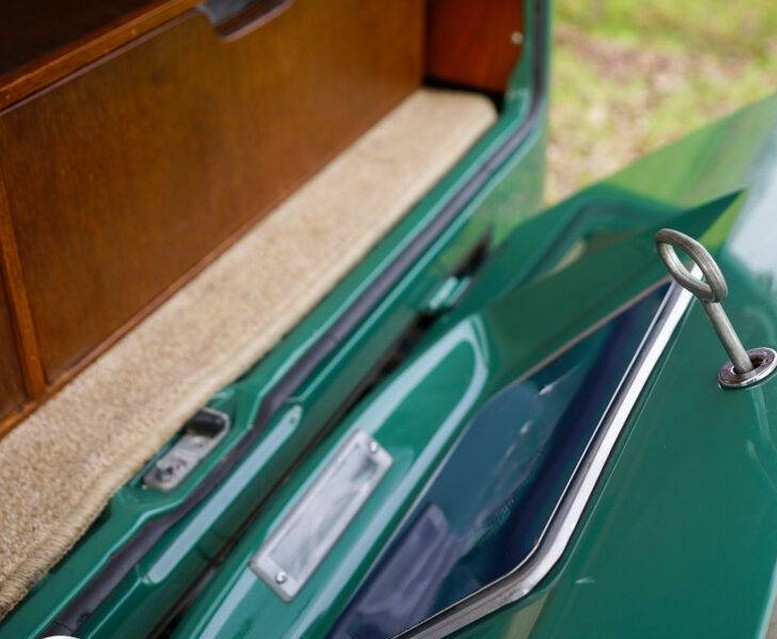 1964 Volkswagen Type 2 T1 Camper – Manual, Restored - Image 14