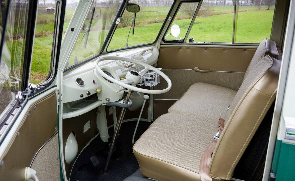 1964 Volkswagen Type 2 T1 Camper – Manual, Restored - Image 18
