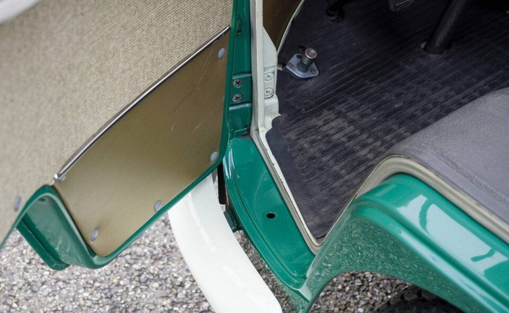 1964 Volkswagen Type 2 T1 Camper – Manual, Restored - Image 27