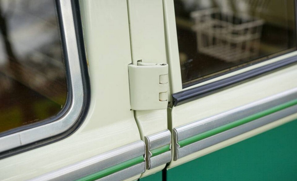 1964 Volkswagen Type 2 T1 Camper – Manual, Restored - Image 45
