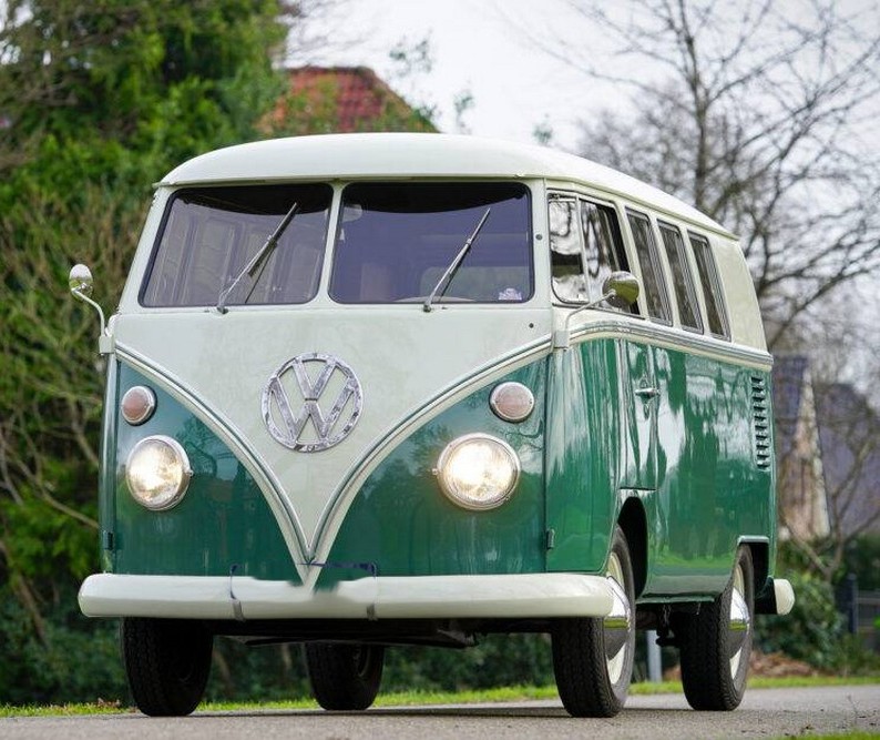 1964 Volkswagen Type 2 T1 Camper – Manual, Restored - Image 2