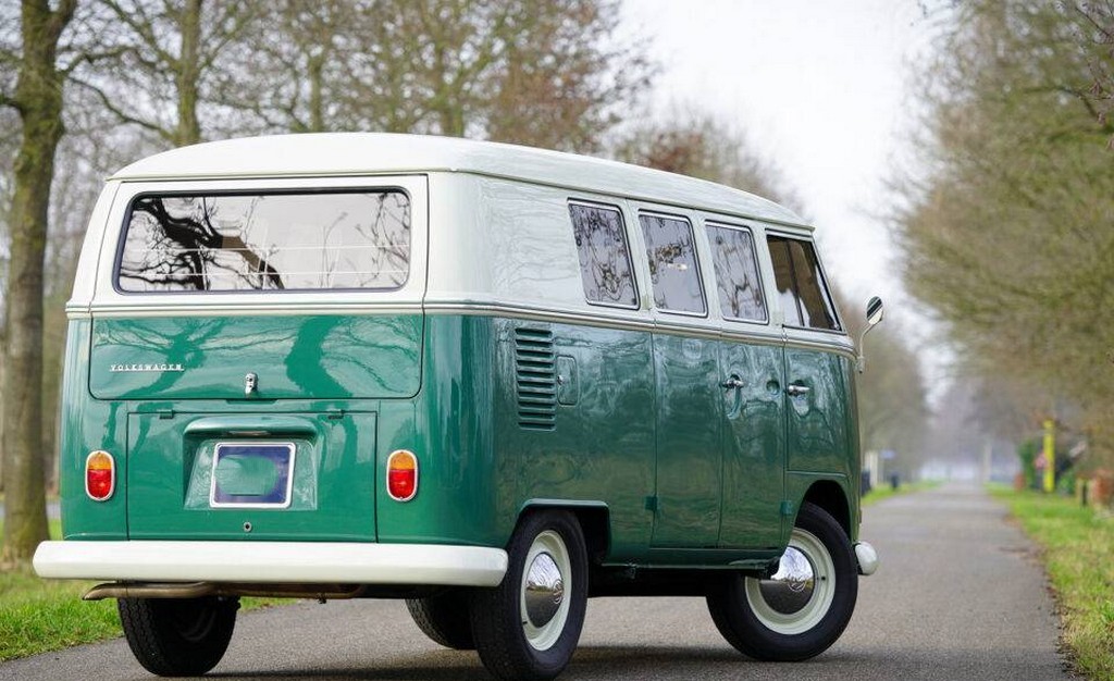1964 Volkswagen Type 2 T1 Camper – Manual, Restored - Image 10