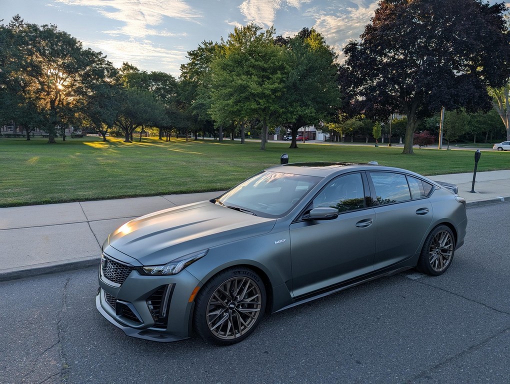 2022 Cadillac CT5-V Blackwing - Image 4