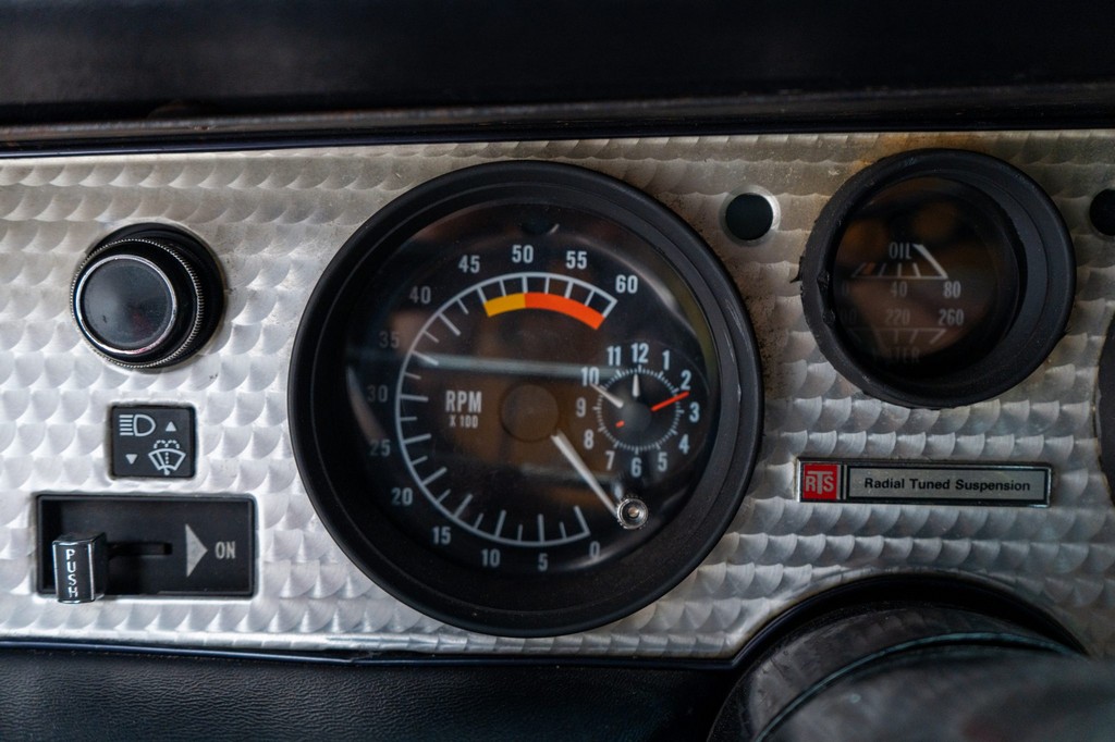 1972 Pontiac Firebird – 455ci V8, 5-Speed Manual, One-Owner - Image 11