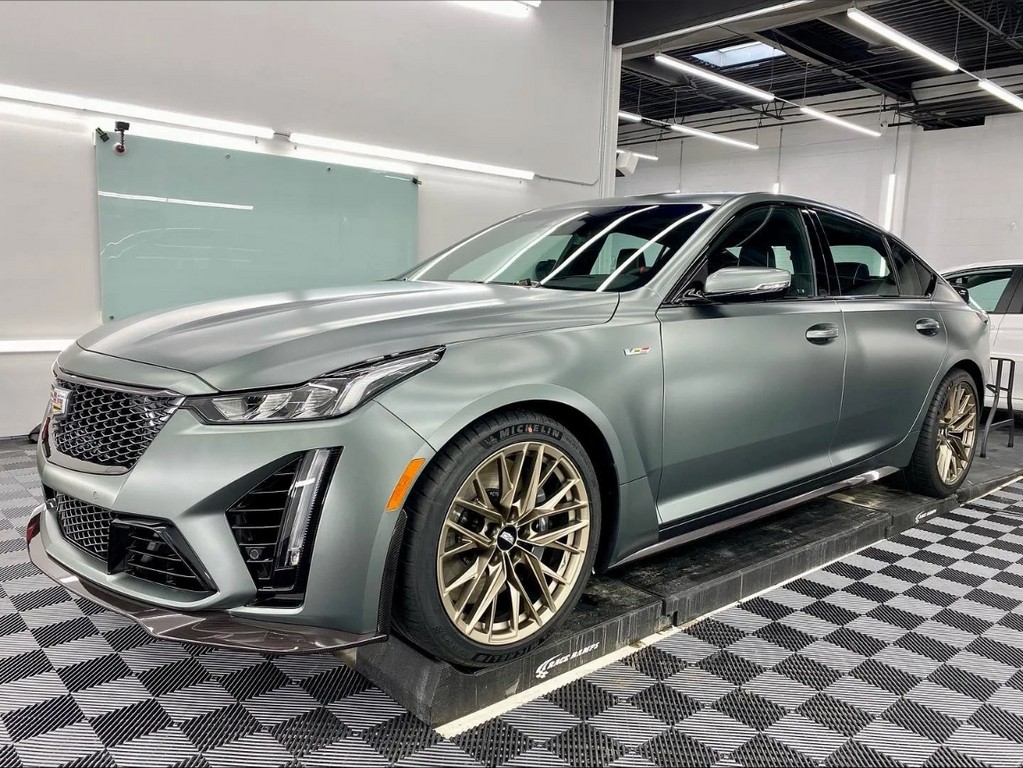 2022 Cadillac CT5-V Blackwing - Image 11