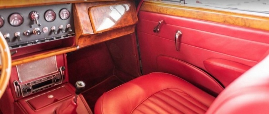 1967 Jaguar Mk II 3.4 – 3.4L Inline-Six, Manual, 95k Miles - Image 12