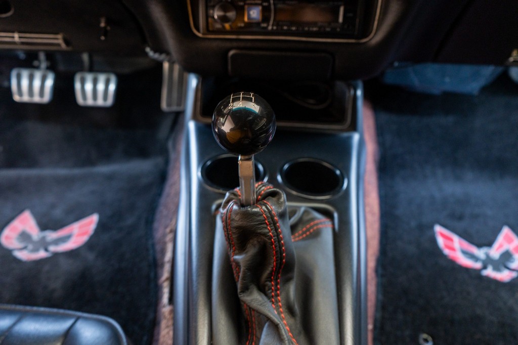 1972 Pontiac Firebird – 455ci V8, 5-Speed Manual, One-Owner - Image 18