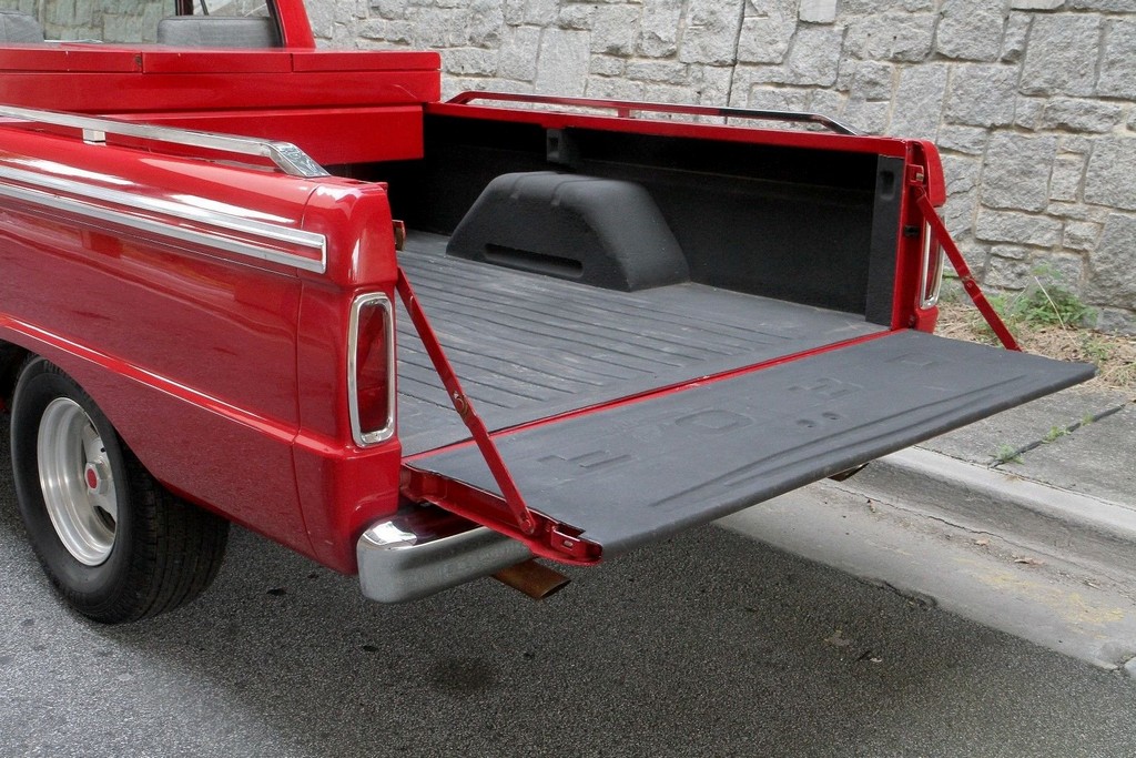 1966 FORD F100 - Image 21