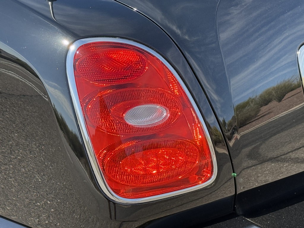 2008 Bentley Azure - Image 42